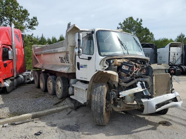  Salvage Freightliner M2 106 Med