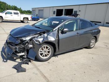  Salvage Toyota Prius