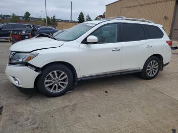  Salvage Nissan Pathfinder