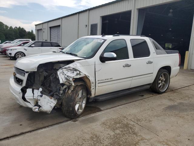  Salvage Chevrolet Avalanche