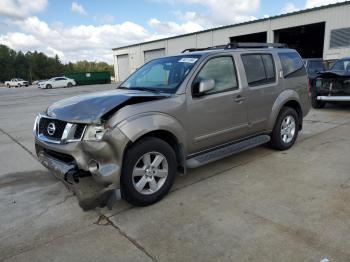  Salvage Nissan Pathfinder