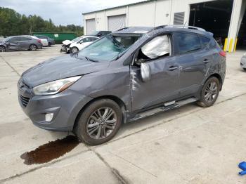  Salvage Hyundai TUCSON