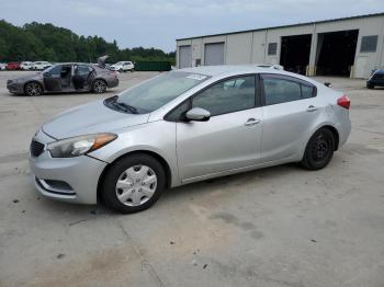  Salvage Kia Forte