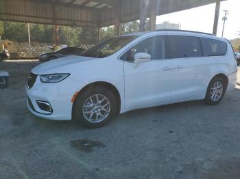  Salvage Chrysler Pacifica