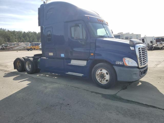  Salvage Freightliner Cascadia 1