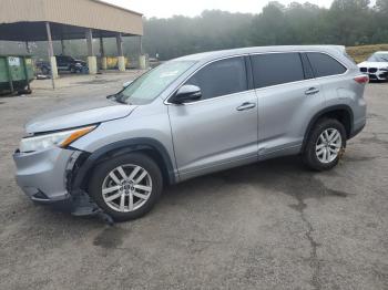  Salvage Toyota Highlander