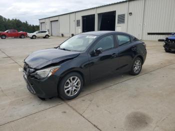  Salvage Toyota Yaris