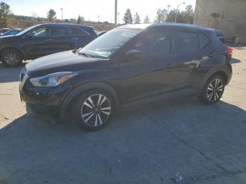  Salvage Nissan Kicks