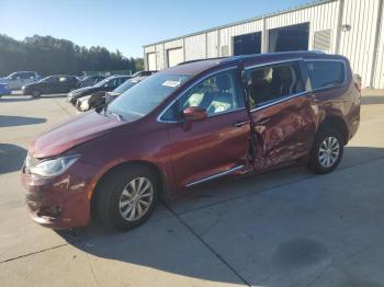  Salvage Chrysler Pacifica