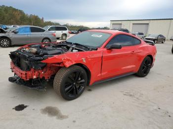  Salvage Ford Mustang