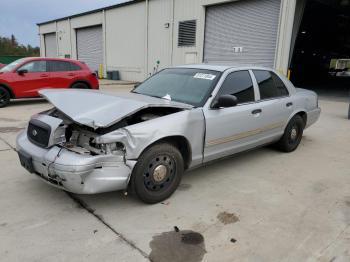  Salvage Ford Crown Vic