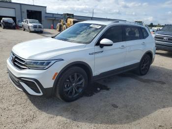  Salvage Volkswagen Tiguan