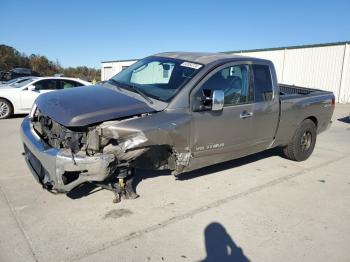  Salvage Nissan Titan