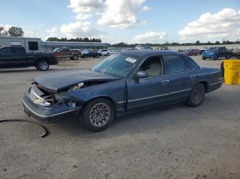  Salvage Ford Crown Vic