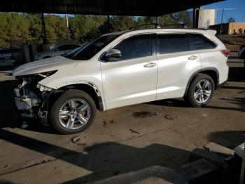  Salvage Toyota Highlander