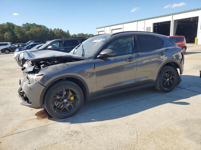  Salvage Alfa Romeo Stelvio