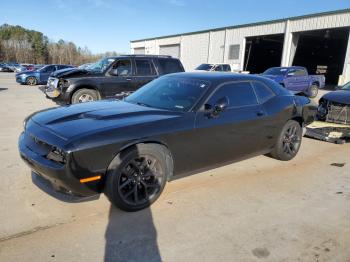  Salvage Dodge Challenger