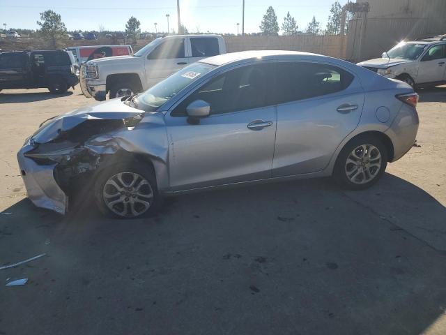  Salvage Toyota Yaris