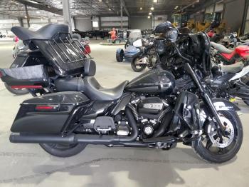  Salvage Harley-Davidson Fl