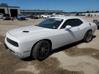  Salvage Dodge Challenger