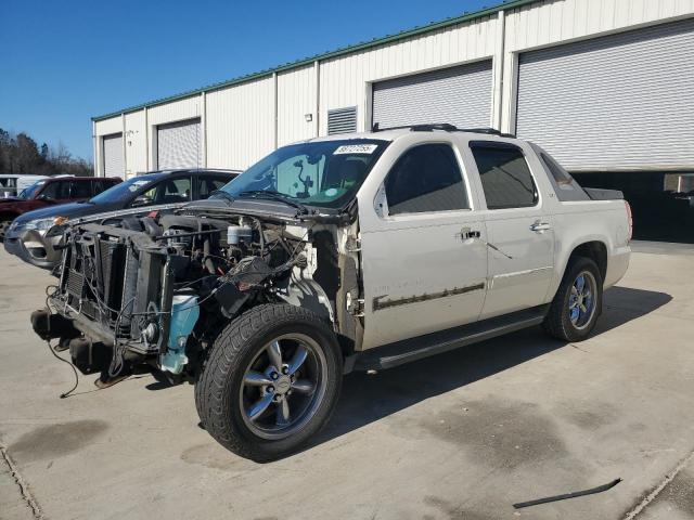  Salvage Chevrolet Avalanche