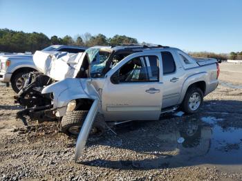  Salvage Chevrolet Avalanche