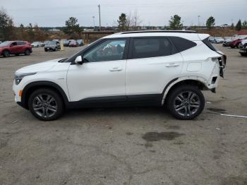  Salvage Kia Seltos