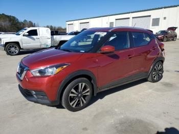  Salvage Nissan Kicks