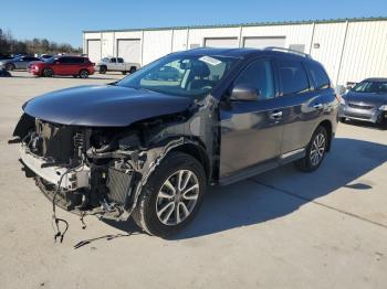  Salvage Nissan Pathfinder