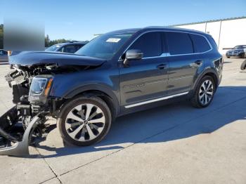  Salvage Kia Telluride