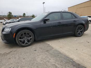  Salvage Chrysler 300