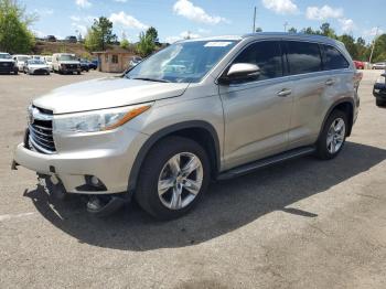  Salvage Toyota Highlander