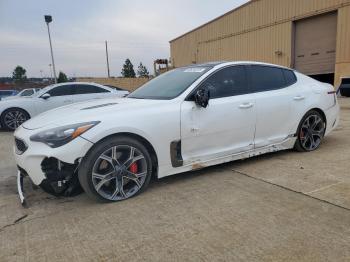  Salvage Kia Stinger