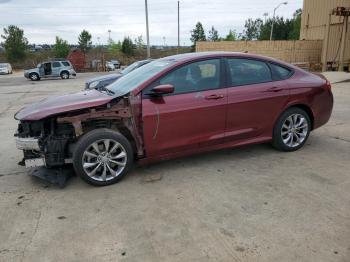  Salvage Chrysler 200