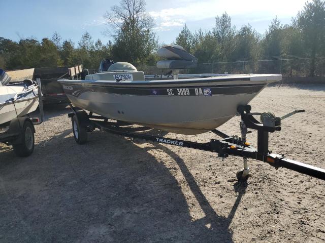  Salvage Tracker Boat