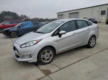  Salvage Ford Fiesta