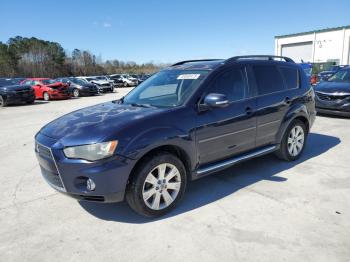  Salvage Mitsubishi Outlander