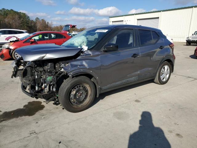  Salvage Nissan Kicks