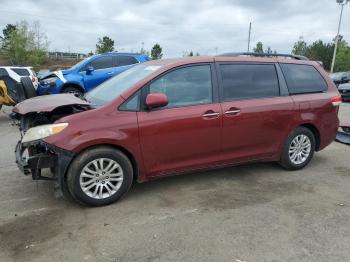  Salvage Toyota Sienna