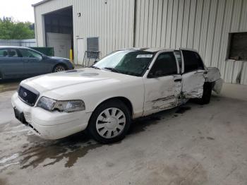  Salvage Ford Crown Vic