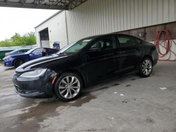 Salvage Chrysler 200