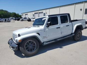  Salvage Jeep Gladiator