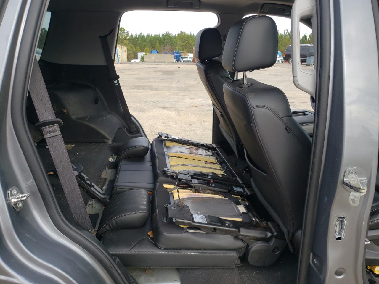 Chevrolet Tahoe C1500 Lt Image 9