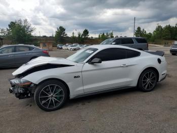  Salvage Ford Mustang