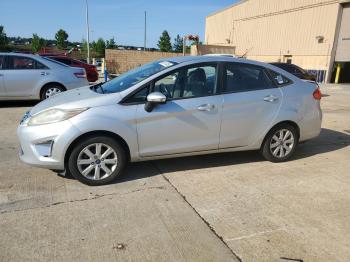  Salvage Ford Fiesta