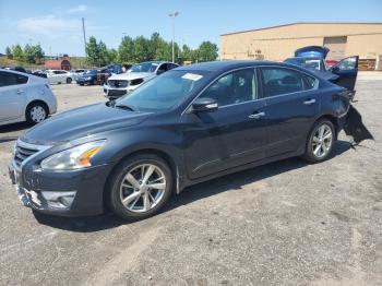  Salvage Nissan Altima