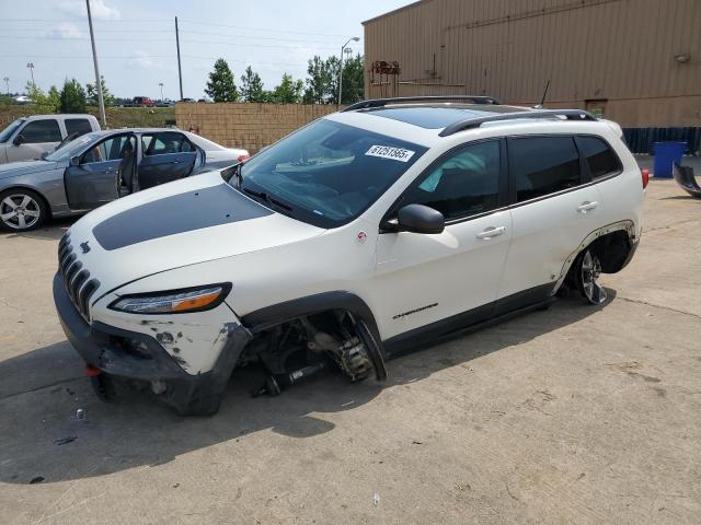 Salvage Jeep Cherokee