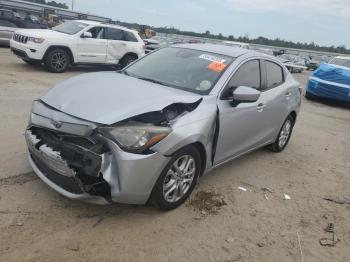  Salvage Toyota Yaris