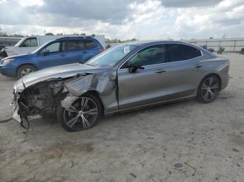  Salvage Volvo S60