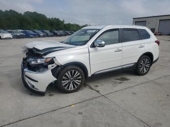  Salvage Mitsubishi Outlander